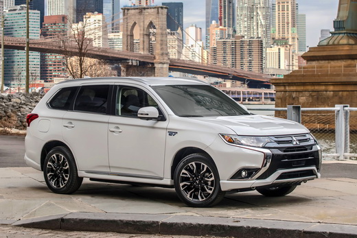 מיצובישי אאולטנדר PHEV מיצובישי אאולטנדר PHEV